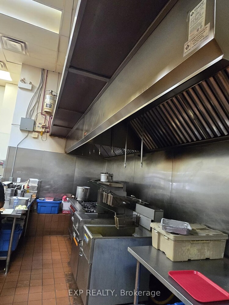 1700 Wilson Avenue, Toronto, ON, Downsview-Roding-CFB