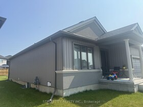 32 Bounty Avenue, Niagara, ON , MLS #X12403613 , Image - 1