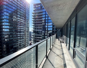 125 Blue Jays Way, Toronto, ON , MLS #C13123418 , Image - 1