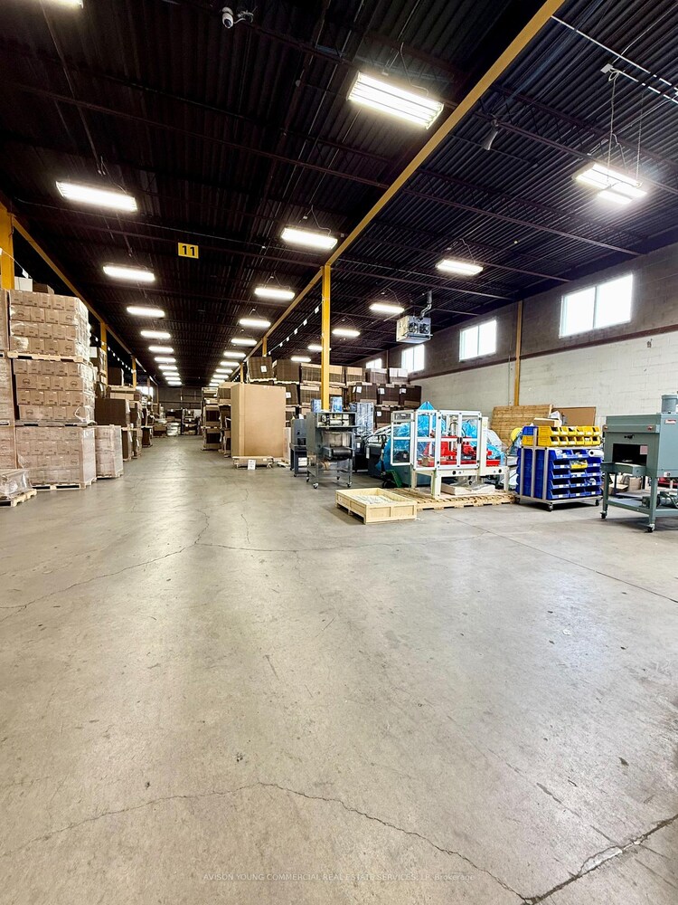 400 Flint Road, Toronto, ON, York University Heights