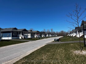 21 Bluffs View Boulevard, Huron, ON , MLS #X12125735 , Image - 1
