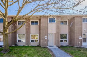 25 Upper Canada Drive, Waterloo, ON , MLS #40724224 , Image - 1