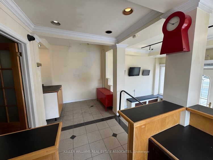 755 Lakeshore Road E, Mississauga, ON, Lakeview