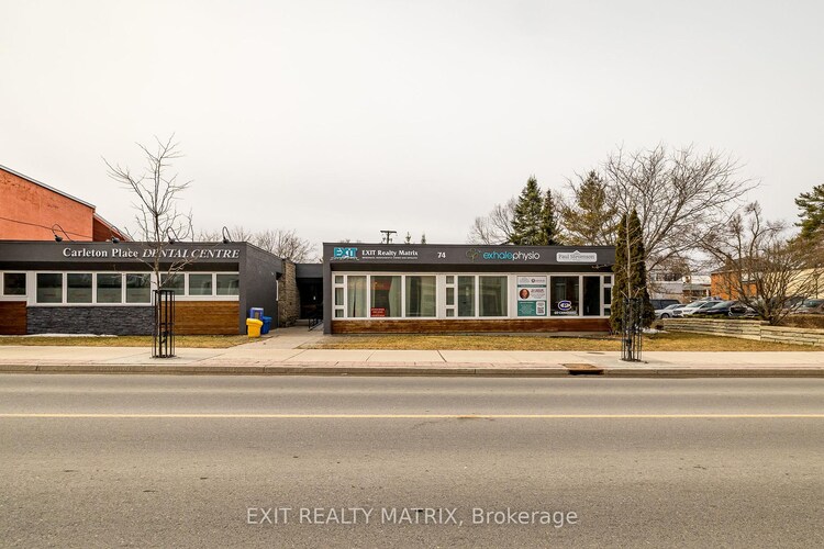 74 Bridge Street, Carleton Place, ON, 909 - Carleton Place