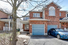8 BELLROCK Drive, Ottawa, ON , MLS #X12126188 , Image - 1
