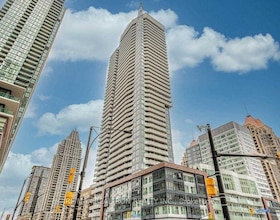 4065 Confederation Parkway, Peel, ON , MLS #W13114232 , Image - 1