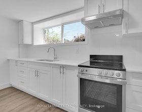 917 Hamilton Road, Middlesex, ON , MLS #X13427714 , Image - 1
