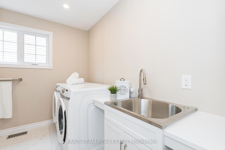 15 Lankin Avenue, Bracebridge, ON, Monck (Bracebridge)