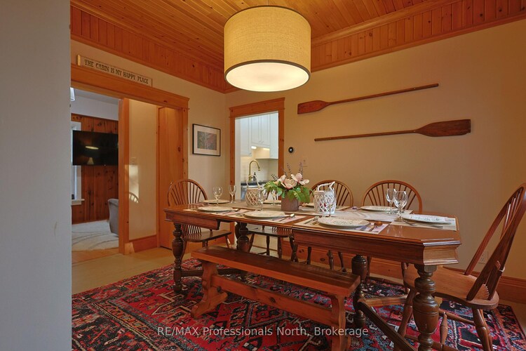 1013 Grey Street, Muskoka Lakes, ON, Medora