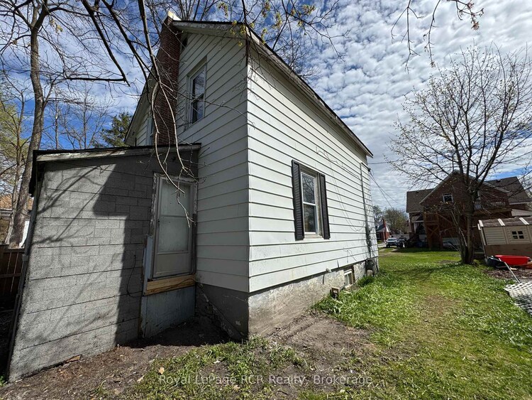 966 3rd Avenue W, Owen Sound, ON, Owen Sound