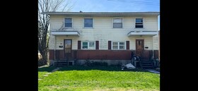 32 Thom Street, Lanark, ON