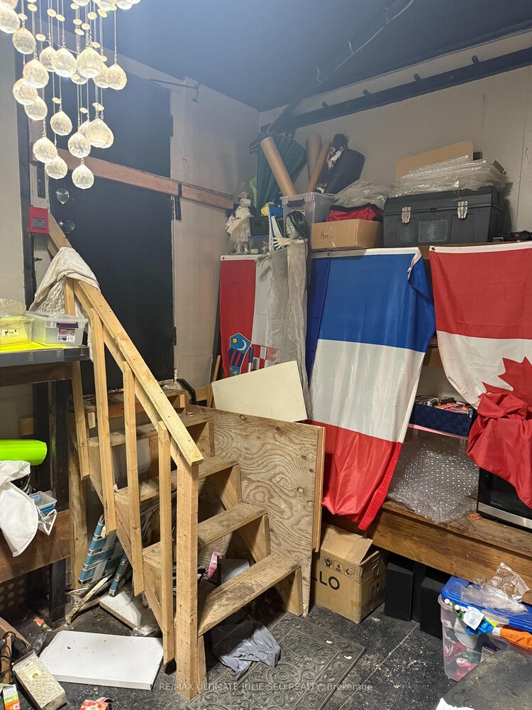 1712 Queen Street W, Toronto, ON, Roncesvalles