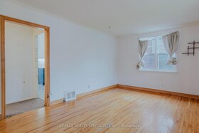 326 Winnipeg Boulevard, Middlesex, ON , MLS #X12128143 , Image - 1
