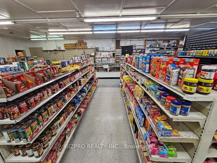 62 KING Street, Norfolk, ON, Delhi