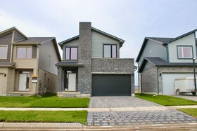 2278 Southport Crescent, Middlesex, ON , MLS #X12385560 , Image - 1