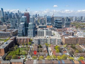 4 Longboat Avenue, Toronto, ON
