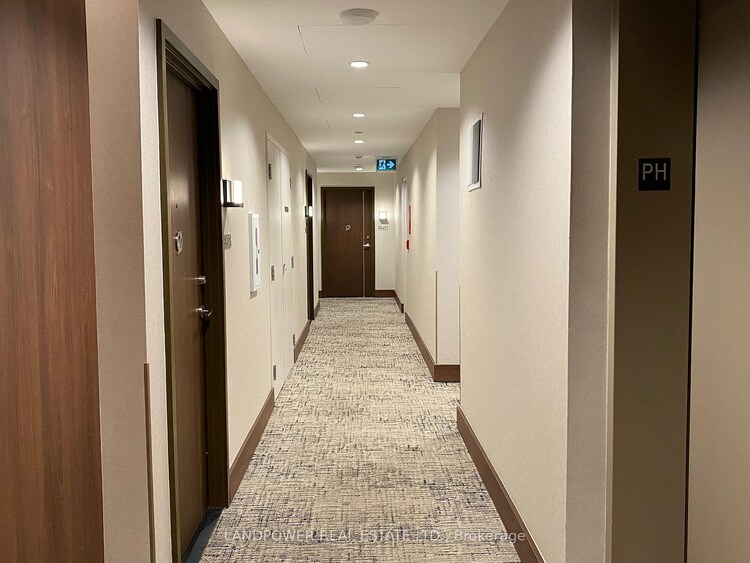 115 McMahon Drive, Toronto, ON, Bayview Village