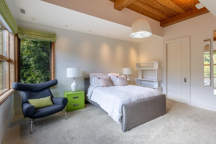 7 Oxbow Road, Toronto, ON, Banbury-Don Mills