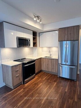 25 Holly Street, Toronto, ON