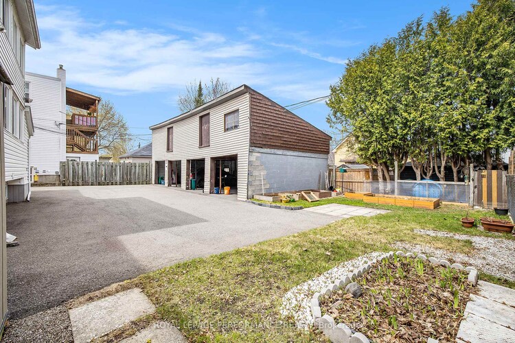 327-329 Shakespeare Street, Vanier and Kingsview Park, ON, 3402 - Vanier