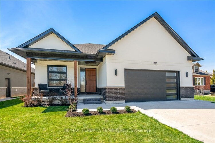 1007 Clare Avenue, Pelham, ON, 662 - Fonthill