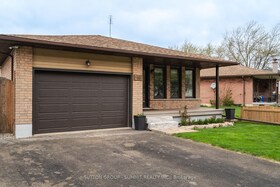 210 Clifton Downs Road, Hamilton, ON , MLS #X12130434 , Image - 1