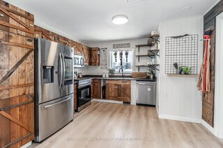 8 Balm Beach Road W, Tiny, ON