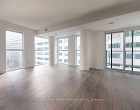 87 Peter Street, Toronto, ON , MLS #C13105698 , Image - 1