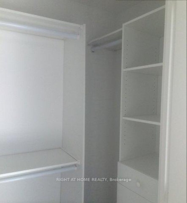 80 Marine Parade Drive, Toronto, ON, Mimico