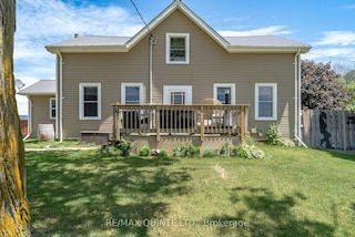 2 Baitleys Road, Prince Edward County, ON