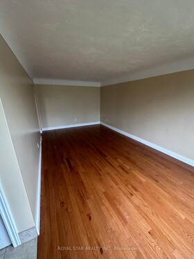 1109 Mohawk Road E, Hamilton, ON , MLS #X12131373 , Image - 1