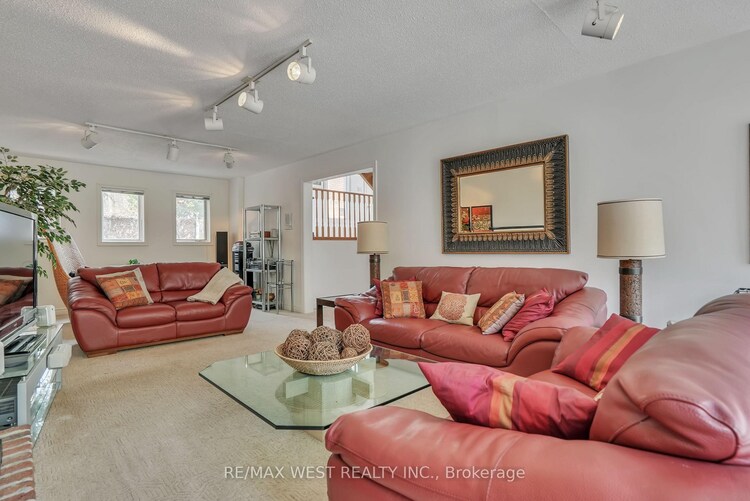 35 Jodies Lane, Springwater, ON, Midhurst