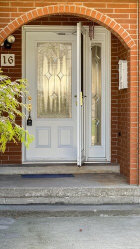 16 Billington Crescent, Hamilton, ON , MLS #X12131715 , Image - 1