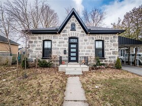 12 York Place, Waterloo, ON , MLS #40726082 , Image - 1