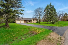 9 Sandalwood Drive, Wellington, ON