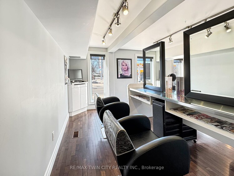 423 King Street E, Cambridge, ON, 