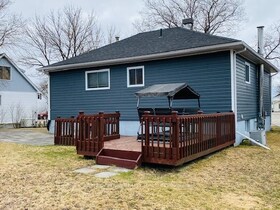 21 Wolfe Street, Cochrane, ON , MLS #T12132829 , Image - 1