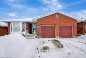 562 Champlain Boulevard, Waterloo, ON , MLS #40699483 , Image - 1
