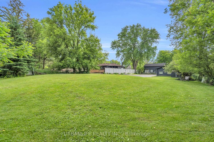 18967 Leslie Street, East Gwillimbury, ON, Sharon