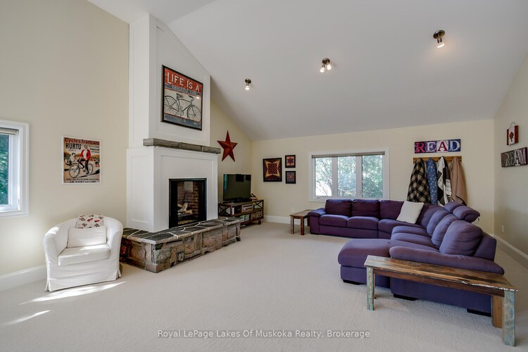 230 Ecclestone Drive, Bracebridge, ON, Monck (Bracebridge)