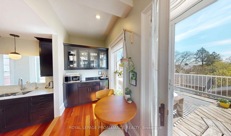 99 Bridge Street E, Belleville, ON, Belleville Ward