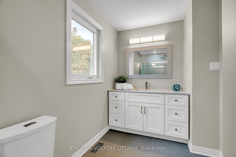 2177 LENESTER Avenue, McKellar Heights - Glabar Park and Area, ON, 5201 - McKellar Heights/Glabar Park