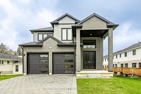 3328 Oriole Drive, Middlesex, ON , MLS #X12513410 , Image - 1
