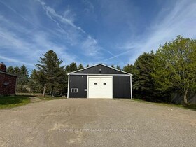 4086 Elgin Road, Middlesex, ON , MLS #X12134093 , Image - 1
