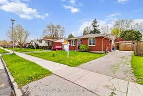 221 Admiral Drive, Middlesex, ON , MLS #X12134439 , Image - 1
