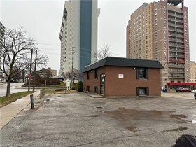 5 Hickory Street E, Waterloo, ON , MLS #40726110 , Image - 1