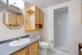 137 Claudette Gate, Hamilton, ON