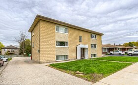 24 Cait Avenue, Waterloo, ON , MLS #40719549 , Image - 1