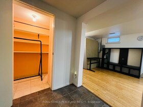 22 Latorre Court, Hamilton, ON , MLS #X12135059 , Image - 1