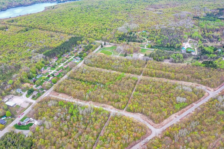 39 Explorers Landing, Tiny, ON, Rural Tiny